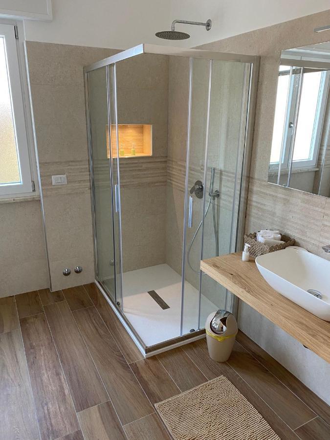 Апартаменты Viriamo House Roma Ачилия Экстерьер фото