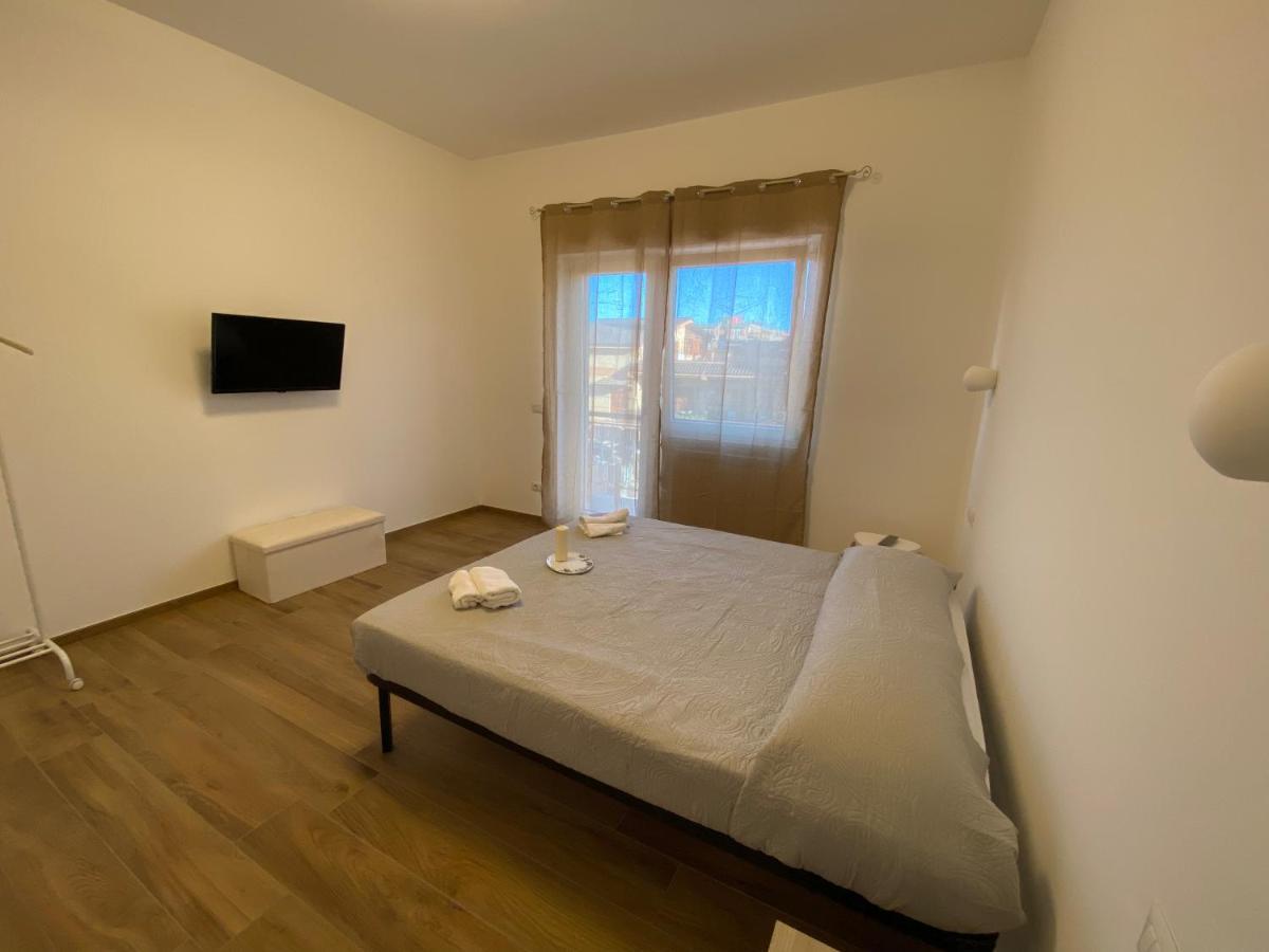 Апартаменты Viriamo House Roma Ачилия Экстерьер фото