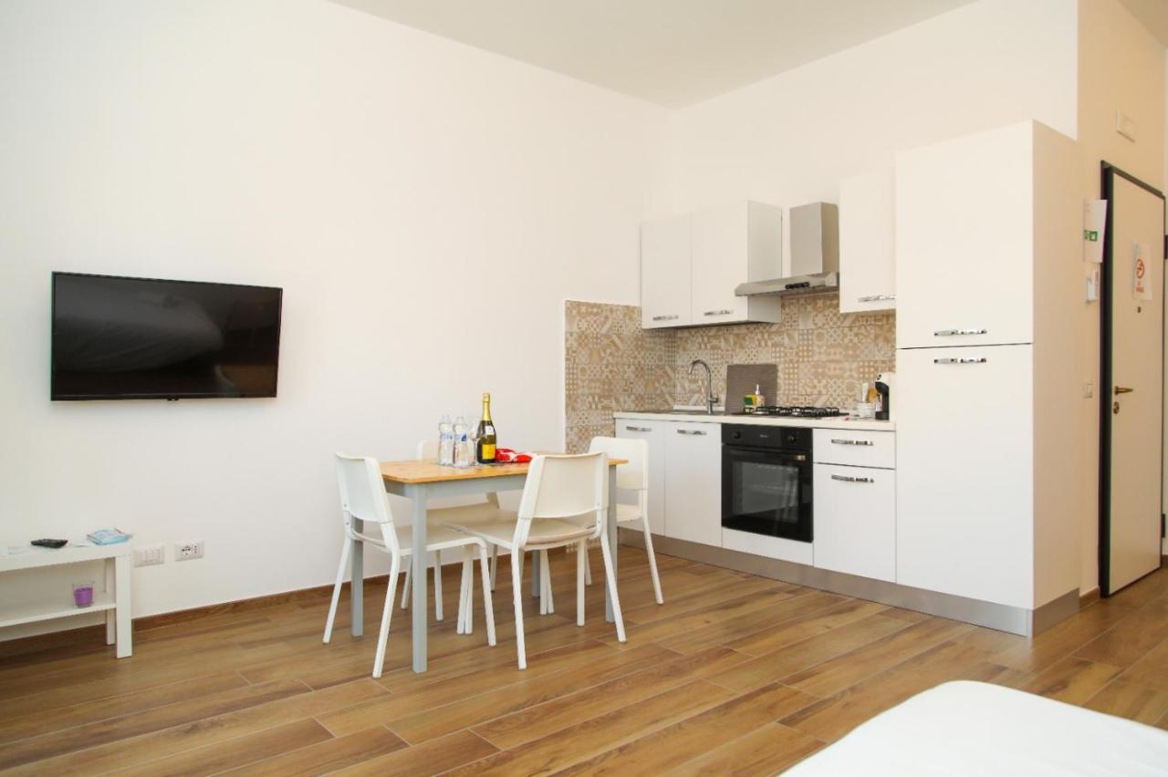 Апартаменты Viriamo House Roma Ачилия Экстерьер фото